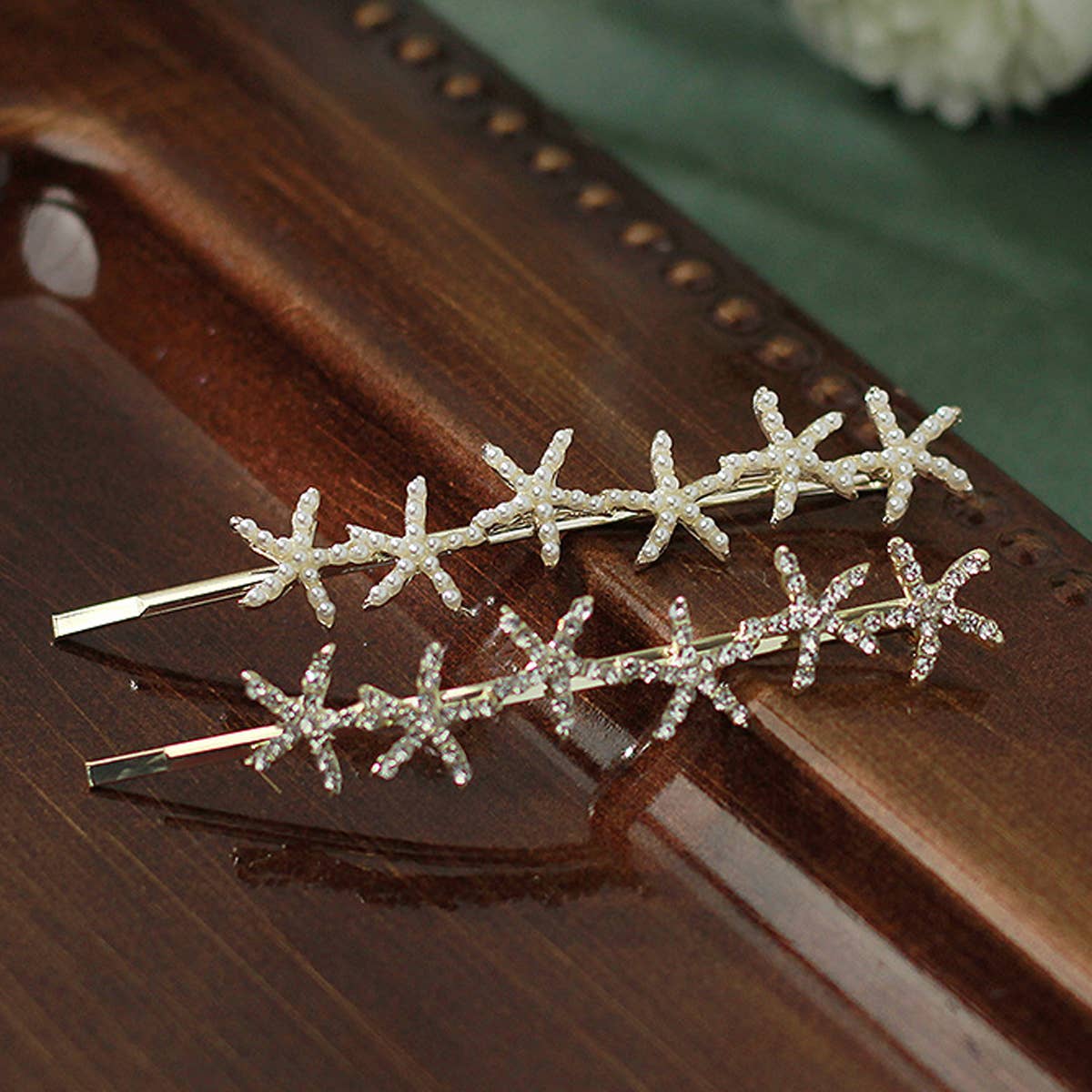 SHIMMERING LOVE HAIR PIN WITH SPARKLING DIAMONDS_CWAHA1207