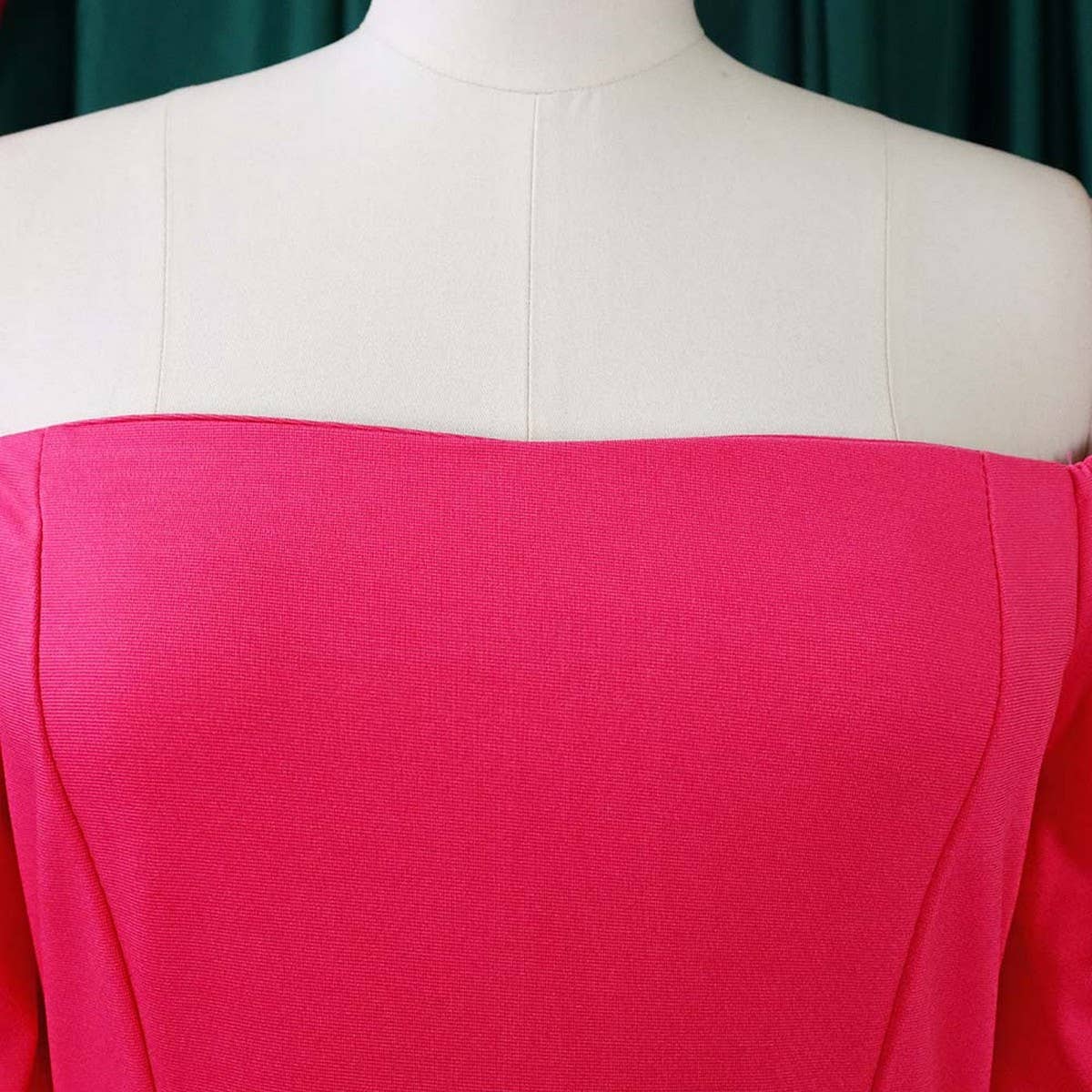 TRUMPET SLEEVE HIP-HUGGING TIGHT FASHION DRESS