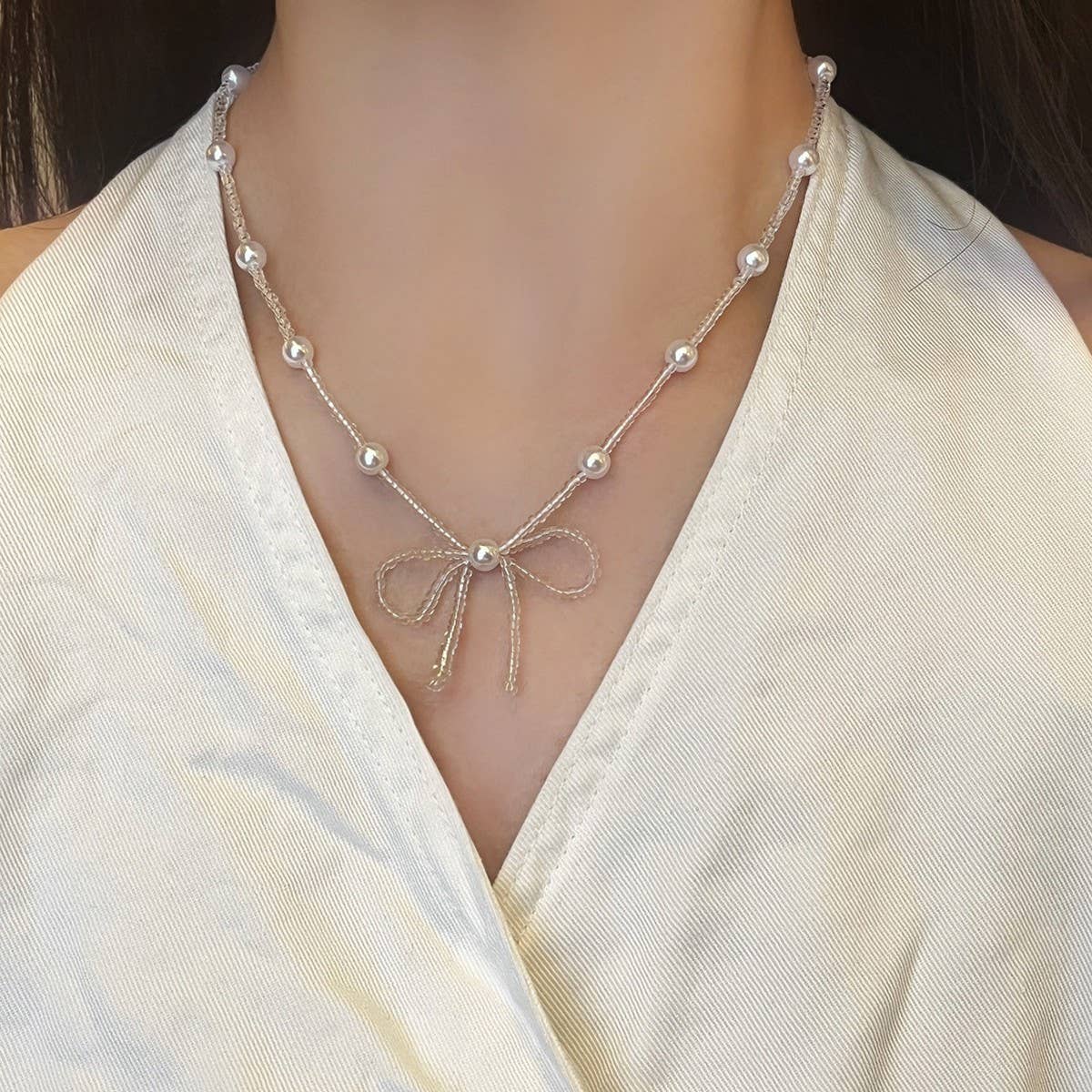 ELEGANT AND FRESH BOW BEADED PEARL NECKLACE