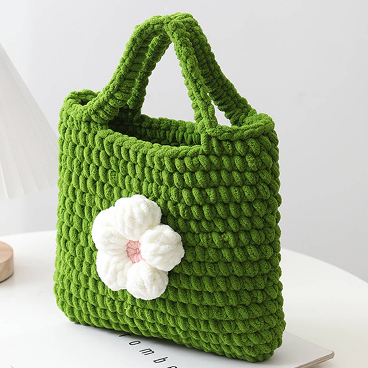 SWEET FLORAL HANDMADE CROCHET HANDBAG_CWAB1876