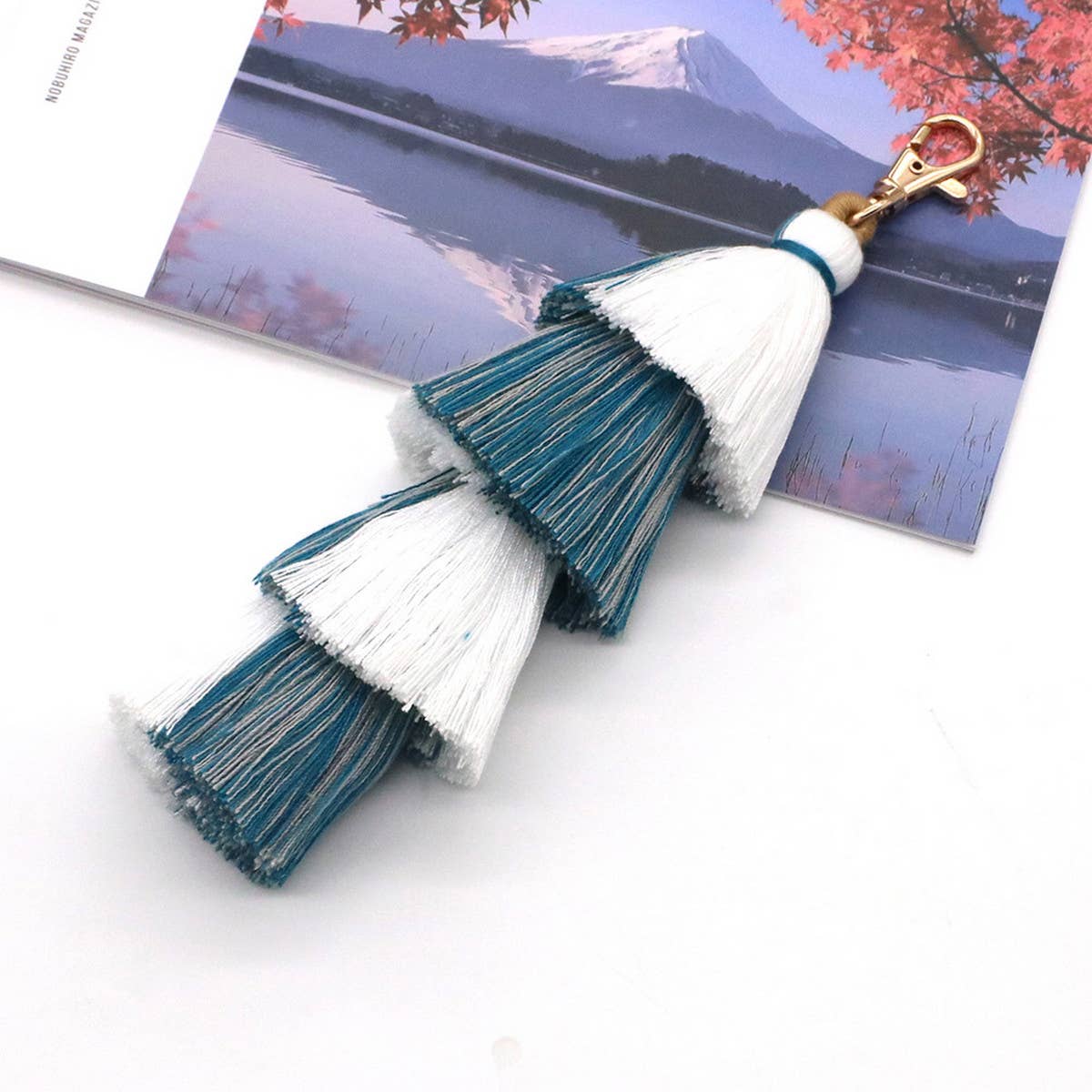 MIXED COLOR TASSEL PENDANT KEYCHAIN