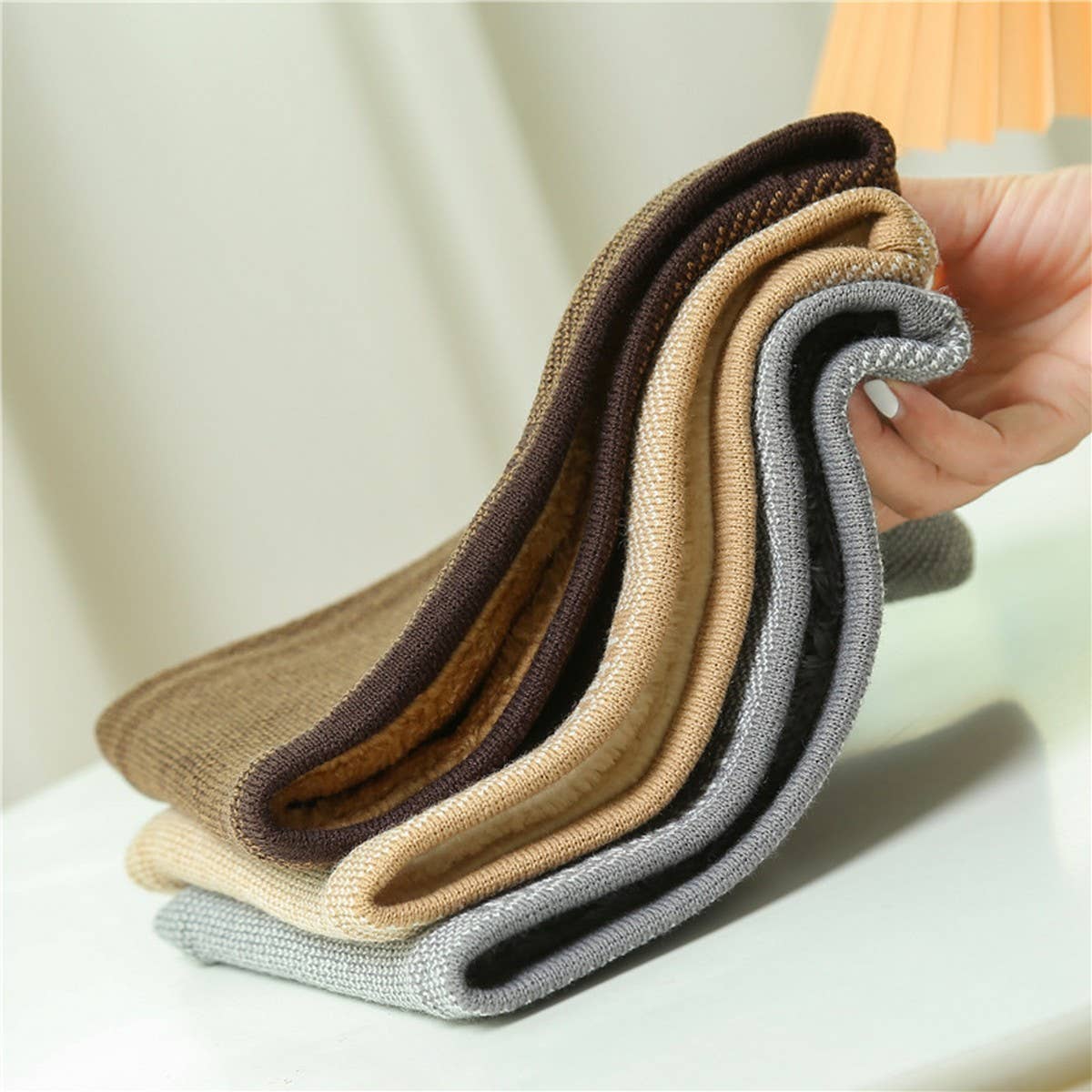WATER RIPPLE SIMPLE COLOR MATCHING NECK GAITER