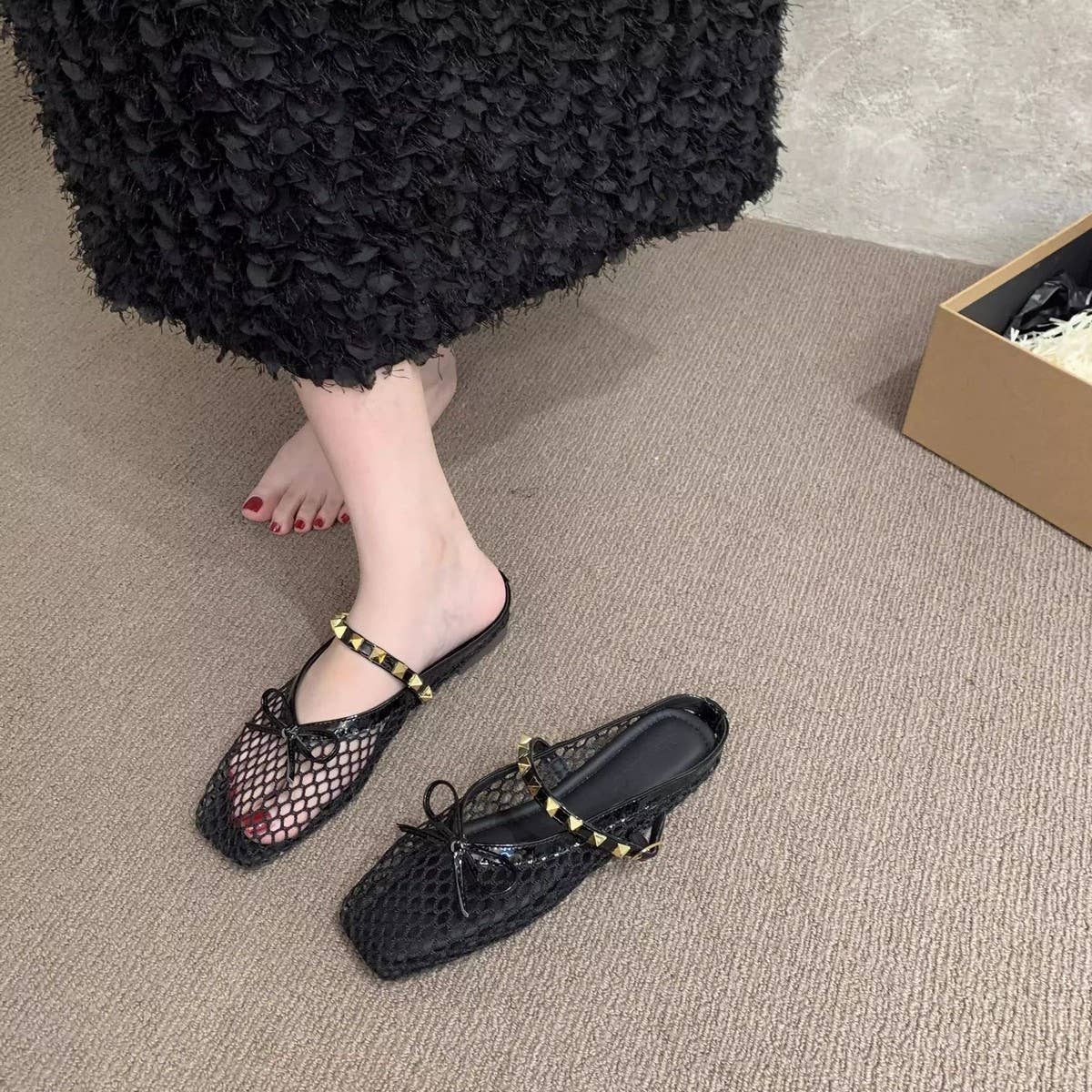 Low Heel Mesh Sandals with Covered Toe