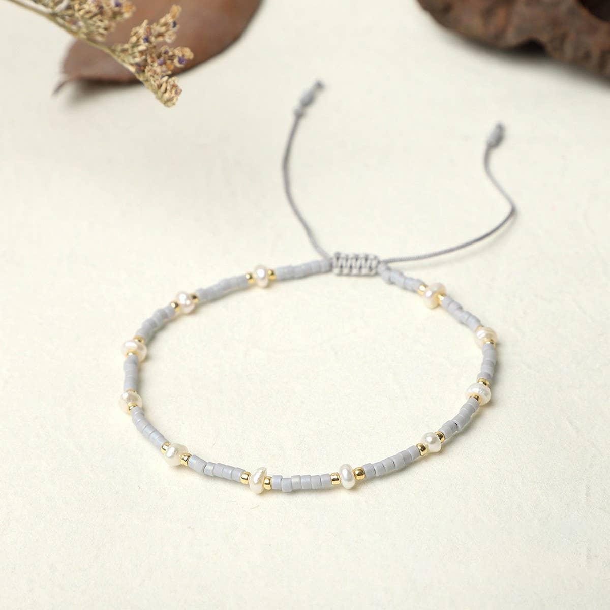 CWAJE4557_HAND-WOVEN FRESHWATER PEARL BRACELET