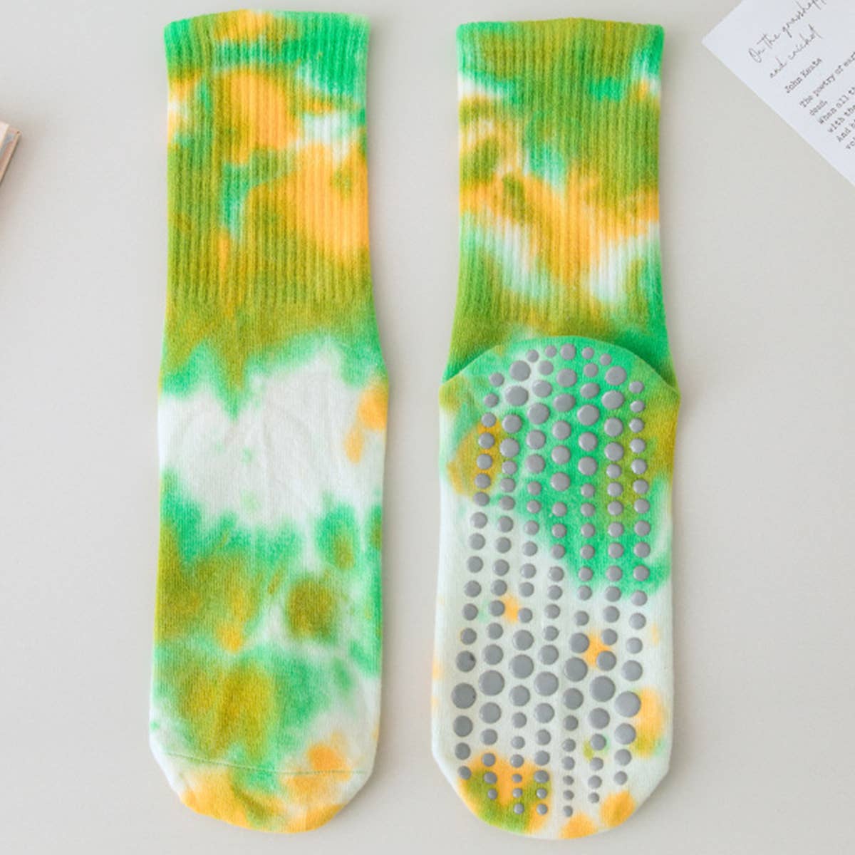 PILATES ANTI-SLIP SOCKS FOR WOMEN MIDDLE TUBE_CWMS0239
