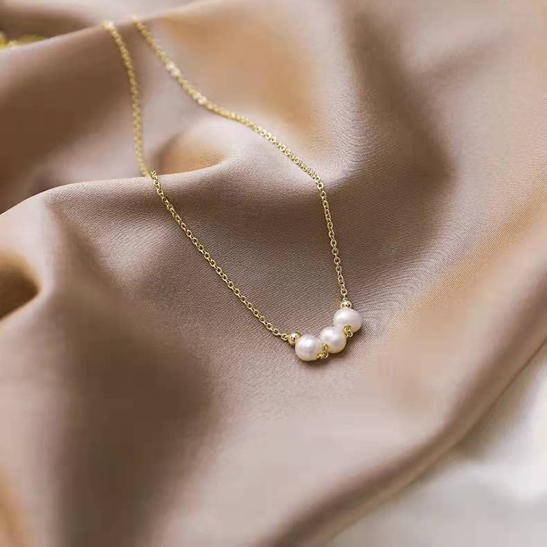 Baroque irregular retro freshwater pearl necklace