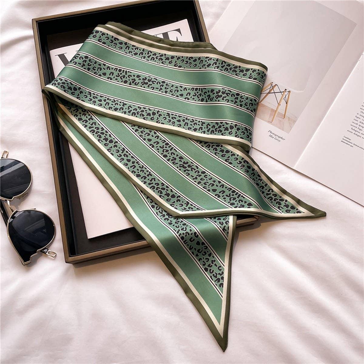 FASHIONABLE AND VERSATILE DOUBLE-LAYER HEAD SCARF_CWASC1513