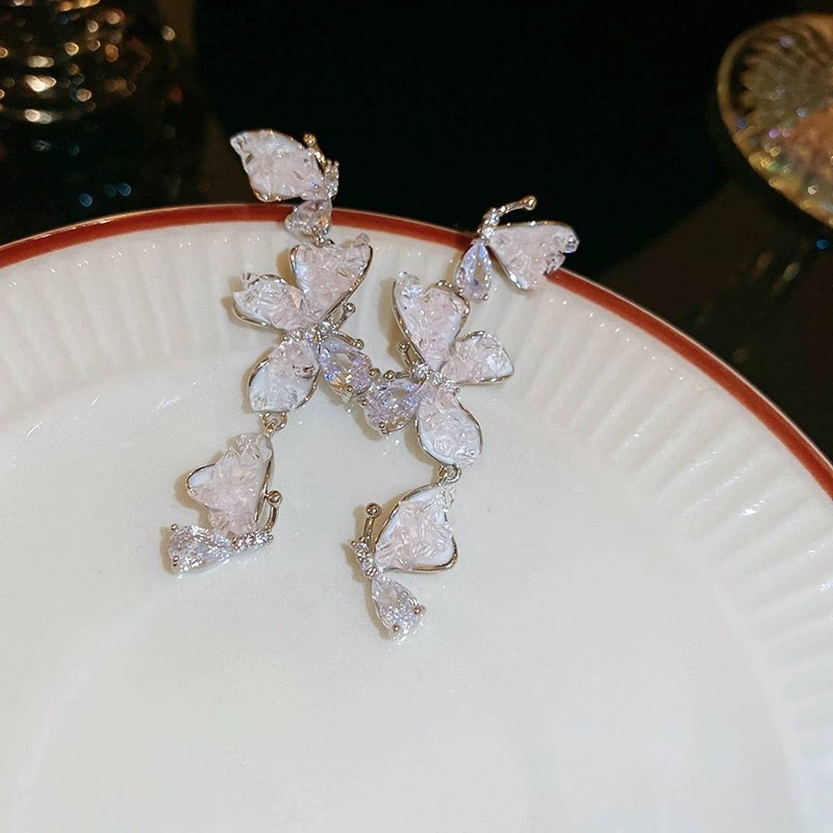 GRADIENT SWEET CRYSTAL BUTTERFLY LONG EARRINGS