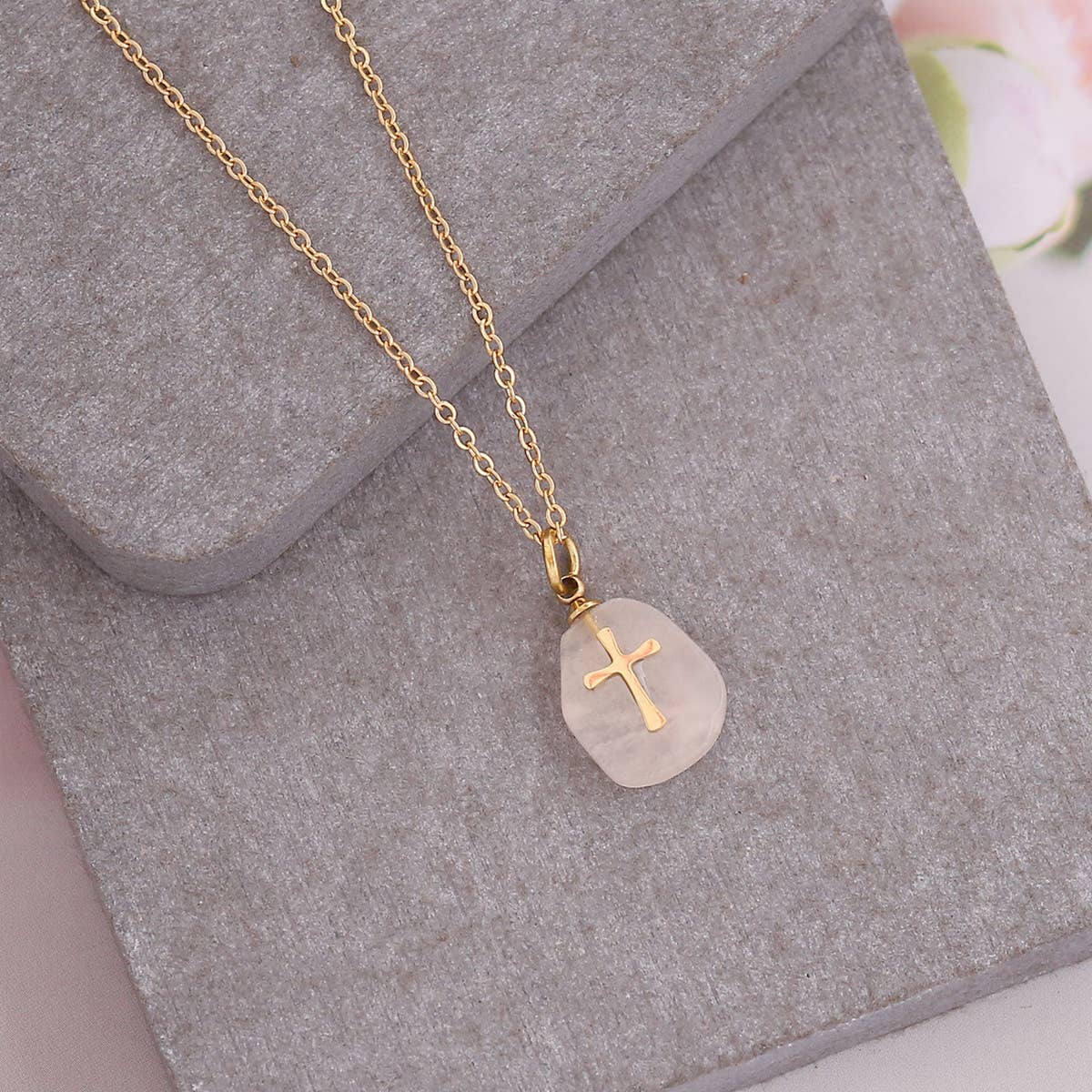 WOMEN NATURAL STONE CROSS NECKLACE