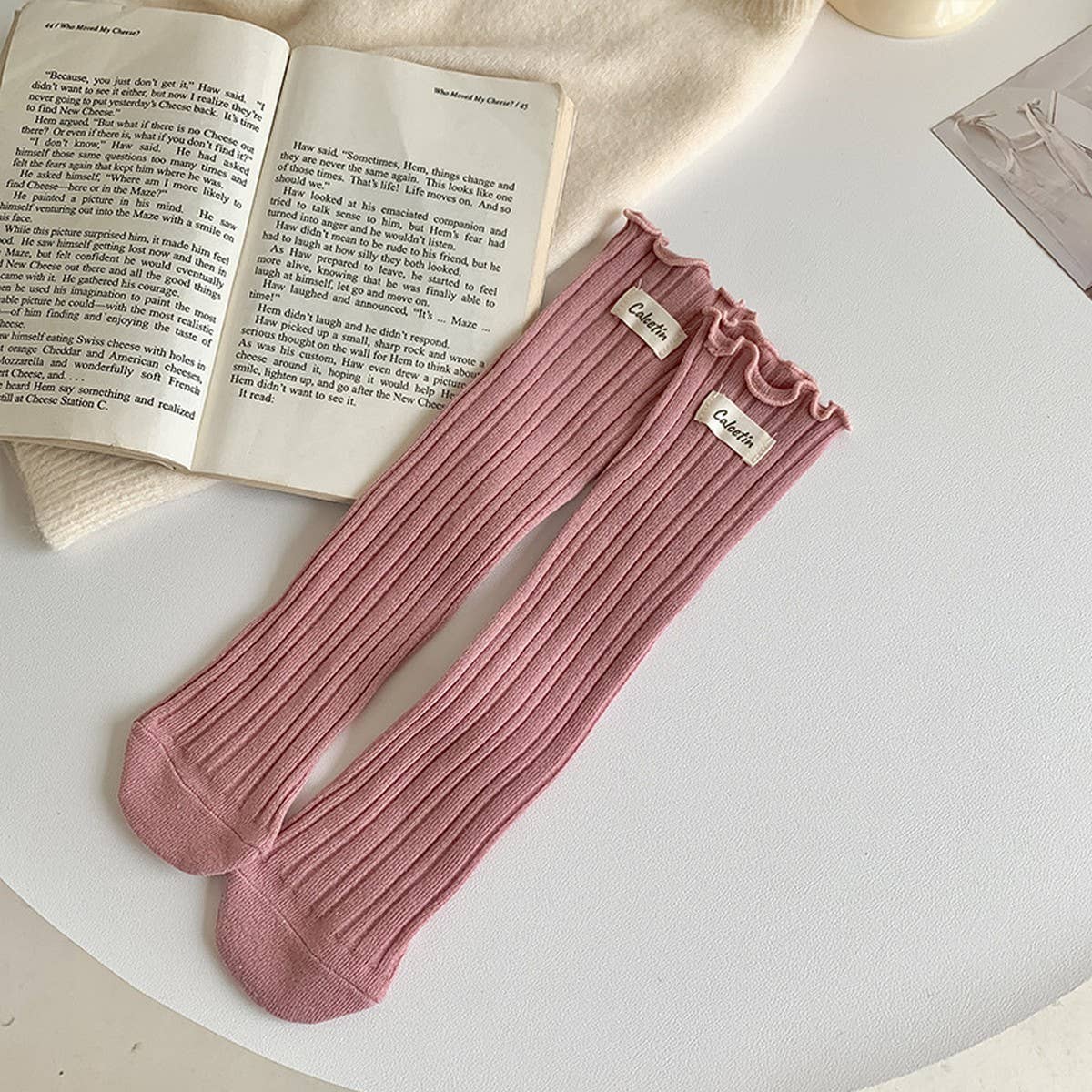 WOMEN FLOWER EAR EDGE LONG CREW SOCKS