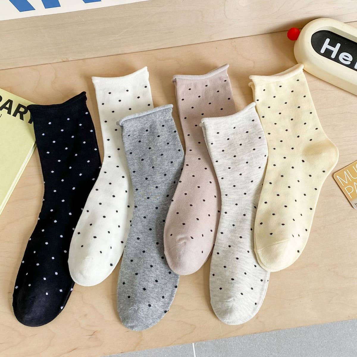 NEW AUTUMN LOVE BREATHABLE MIDDLE TUBE SOCKS