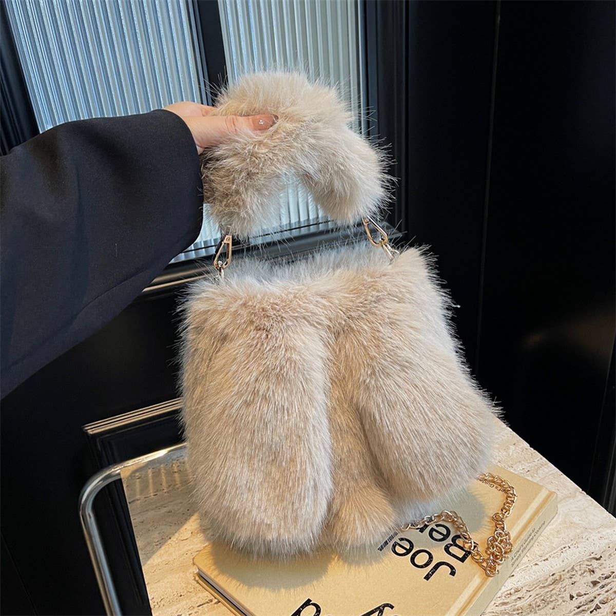 WINTER CUTE CARTOON EXQUISITE RABBIT EARS PLUSH BAG_CWAB3945