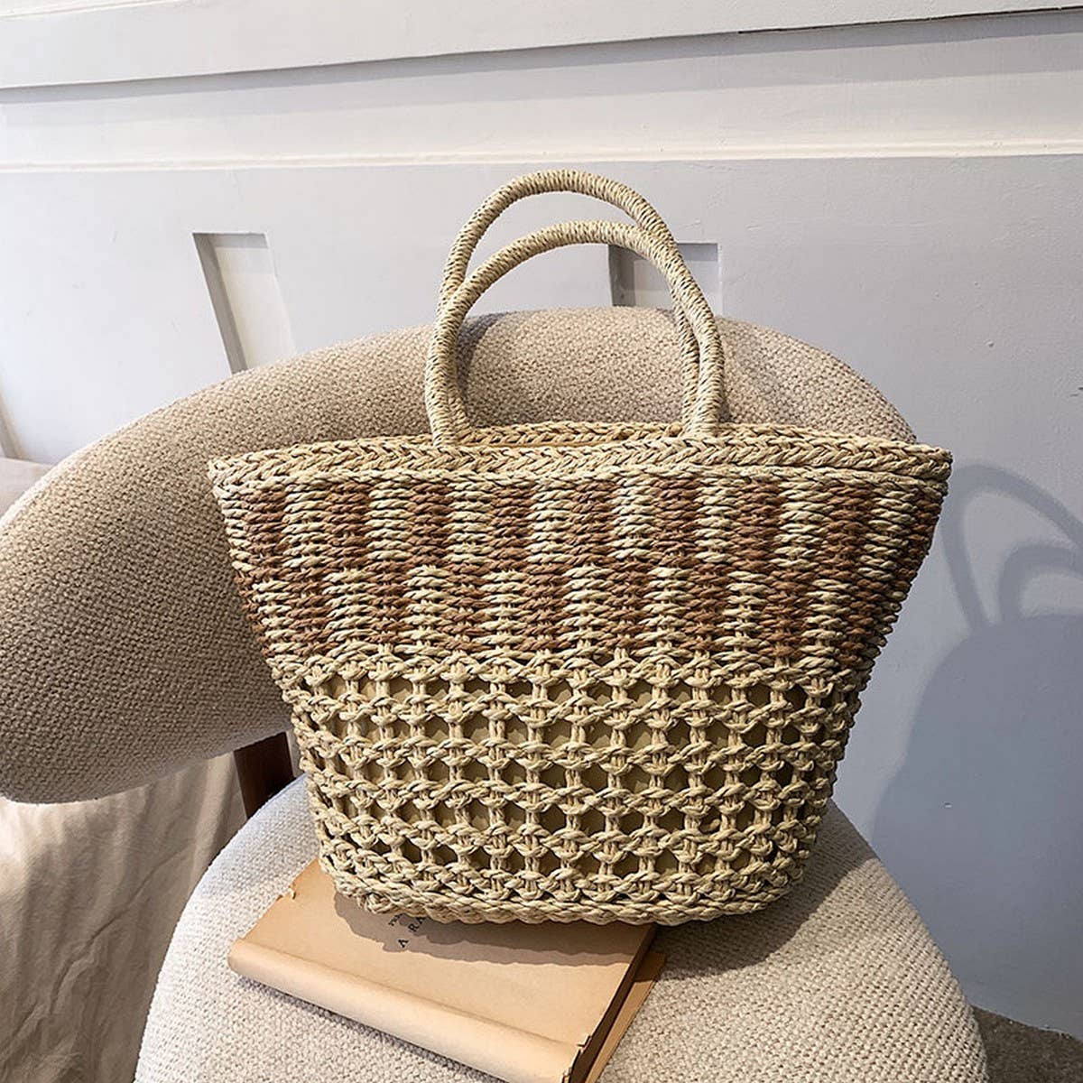 HOLLOW FRESH, SWEET AND FASHIONABLE BEACH BAG_CWAB2317