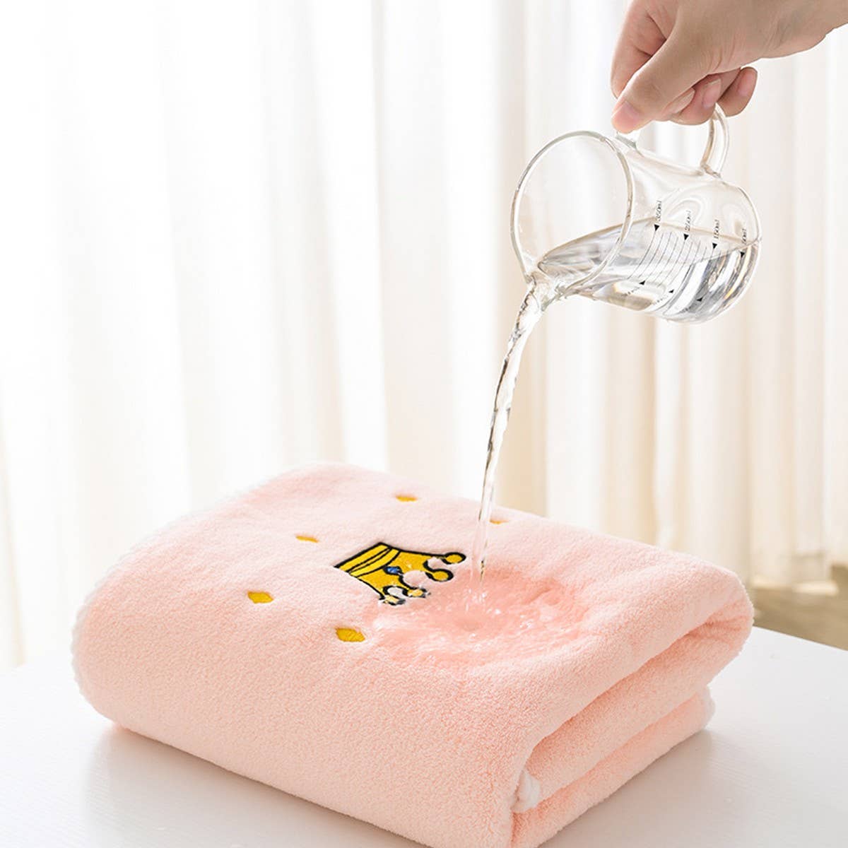 EMBROIDERED THICK CORAL FLEECE BATH TOWEL SET
