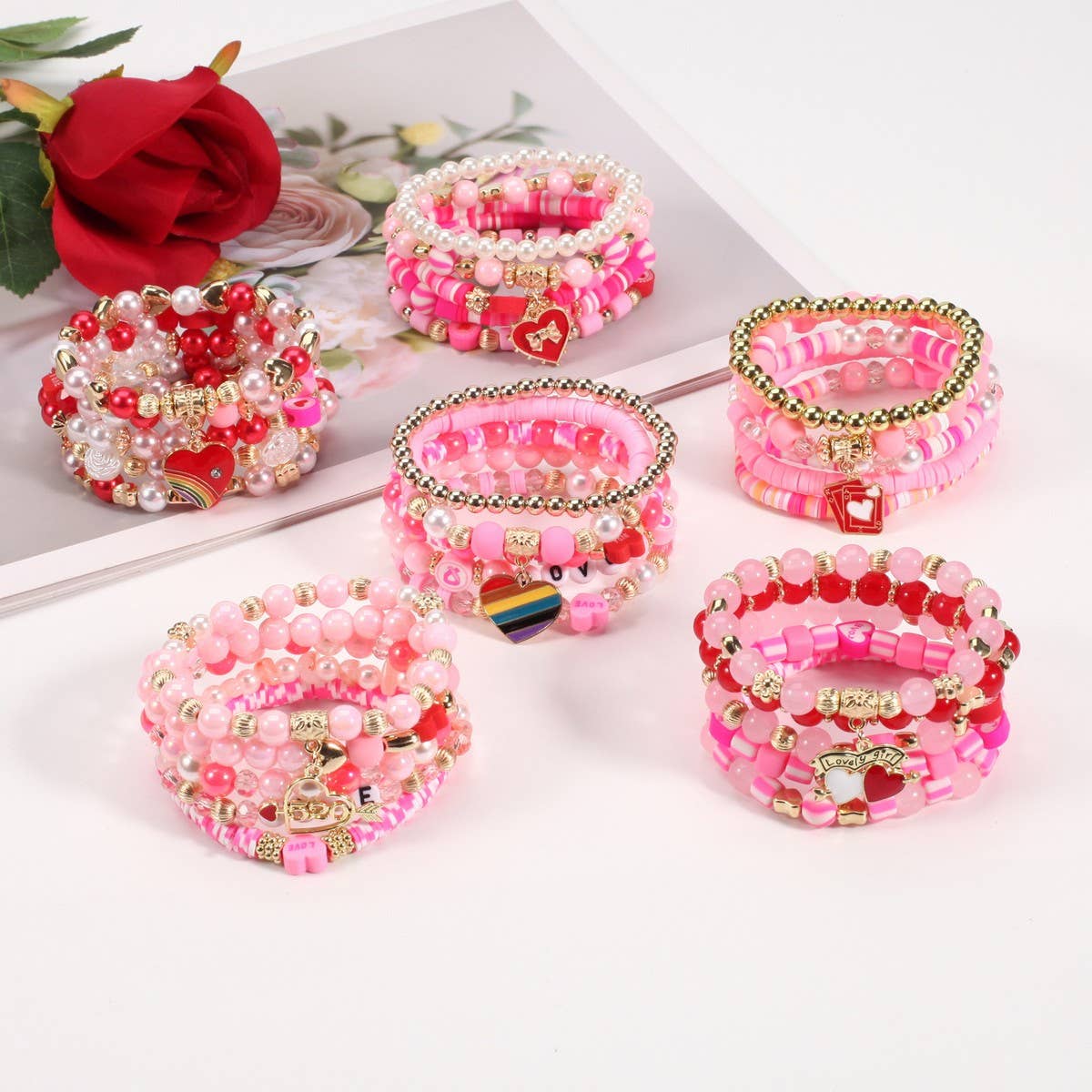 CWAJE05693_VALENTINE HEART CRYSTAL BEADED ELASTIC BRACELET