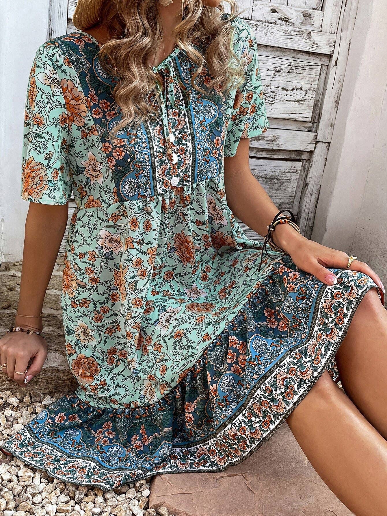 Floral V-neck loose and casual Bohemian dress