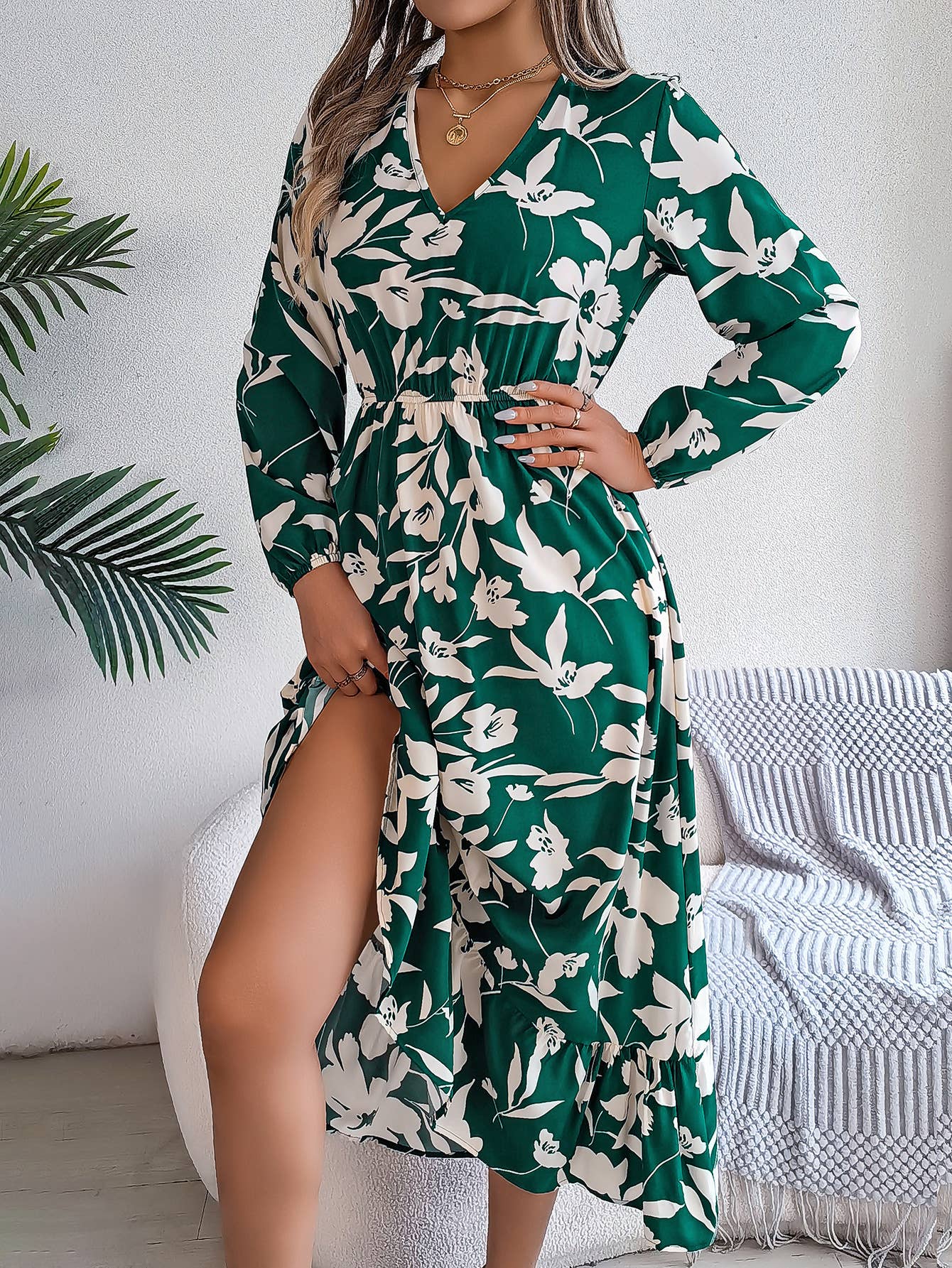 FLORAL LONG SLEEVE PEPLUM DRESS WITH WAIST TUCKED