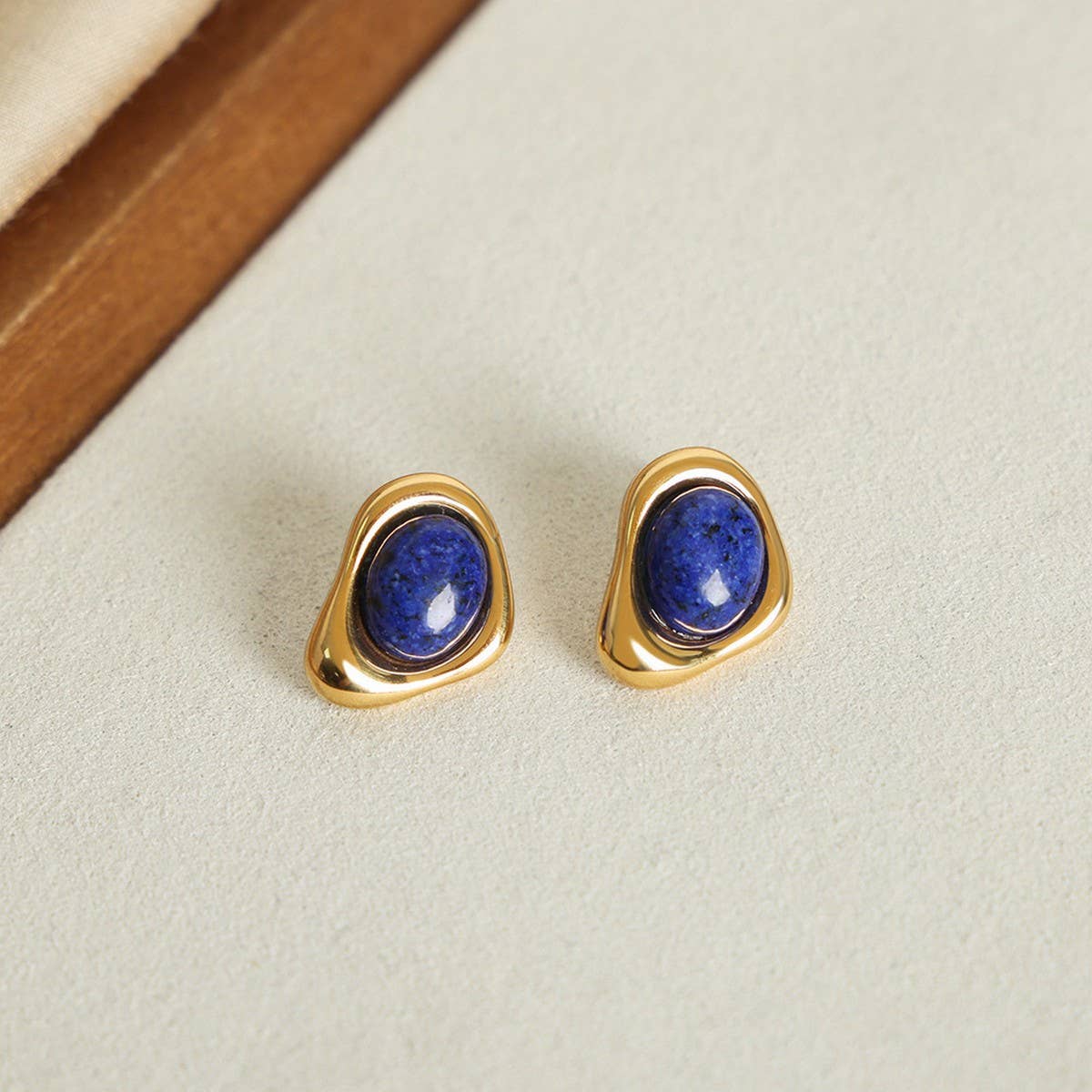 INLAID SAPPHIRE PENDANT NECKLACE JEWELRY