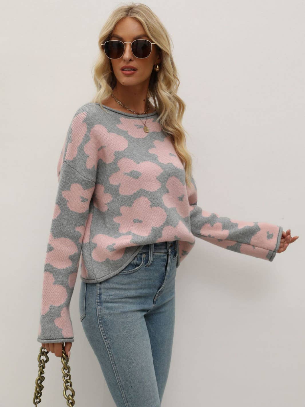 FLORAL JACQUARD SWEATER WITH LINE NECK ROLLED HEM