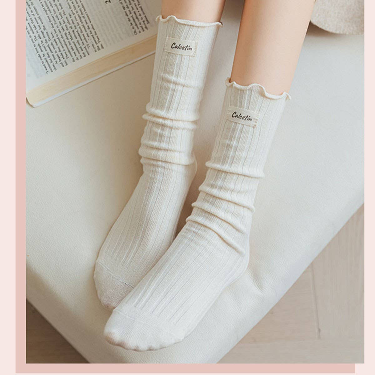 WOMEN FLOWER EAR EDGE LONG CREW SOCKS