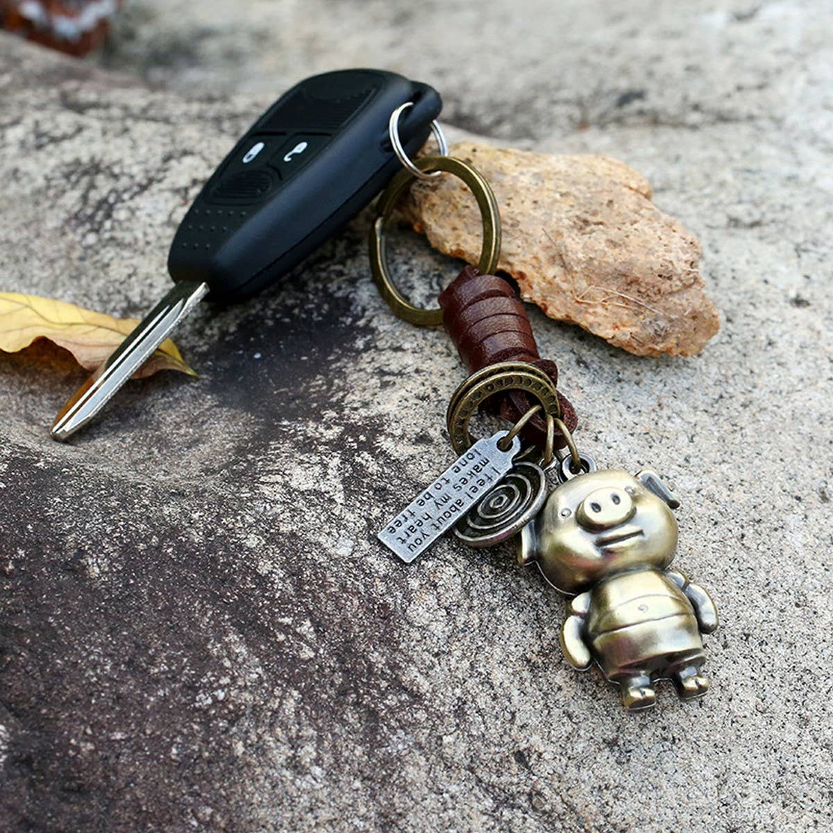CREATIVE CARTOON ANIMAL WOVEN CAR KEYCHAIN