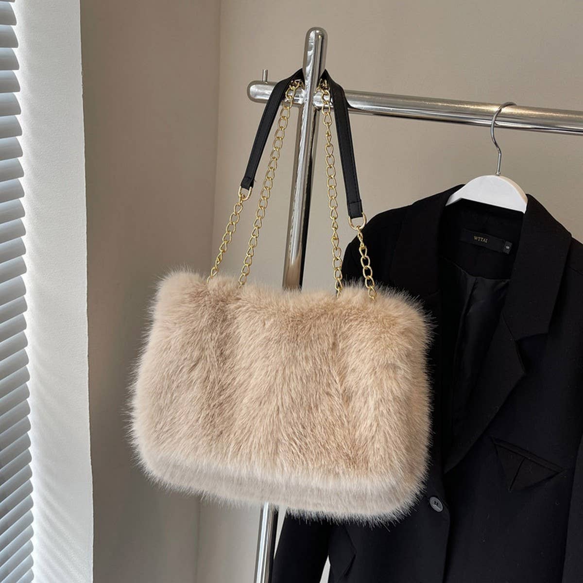 WINTER LEISURE SHOULDER BAG MESSENGER PLUSH BAG_CWAB4014