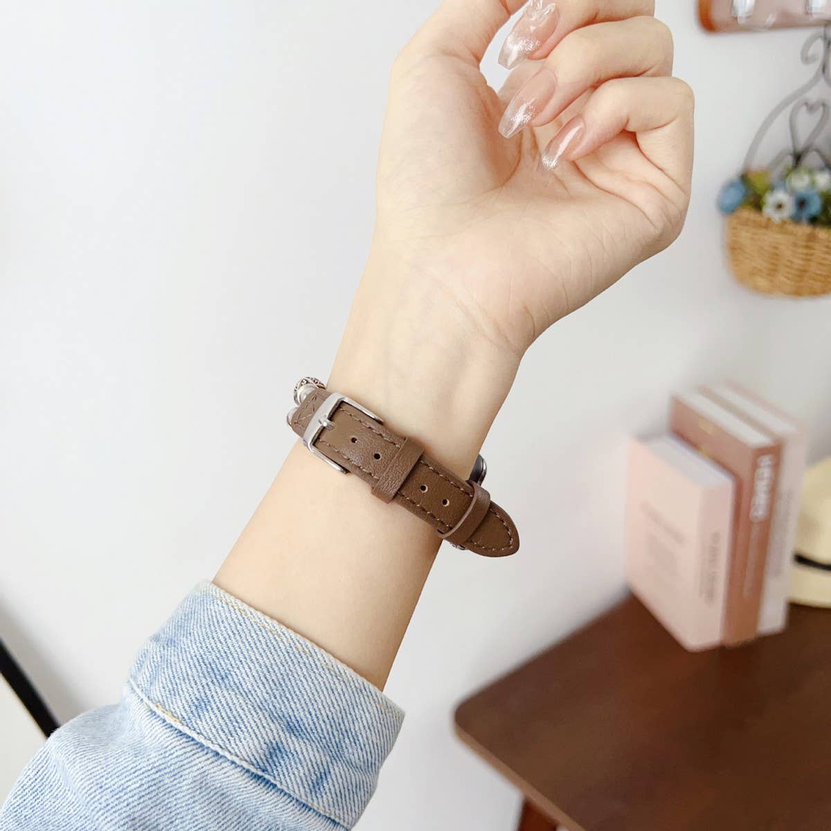 IWATCH8-1 SE TIBETAN SILVER GENUINE LEATHER STRAP