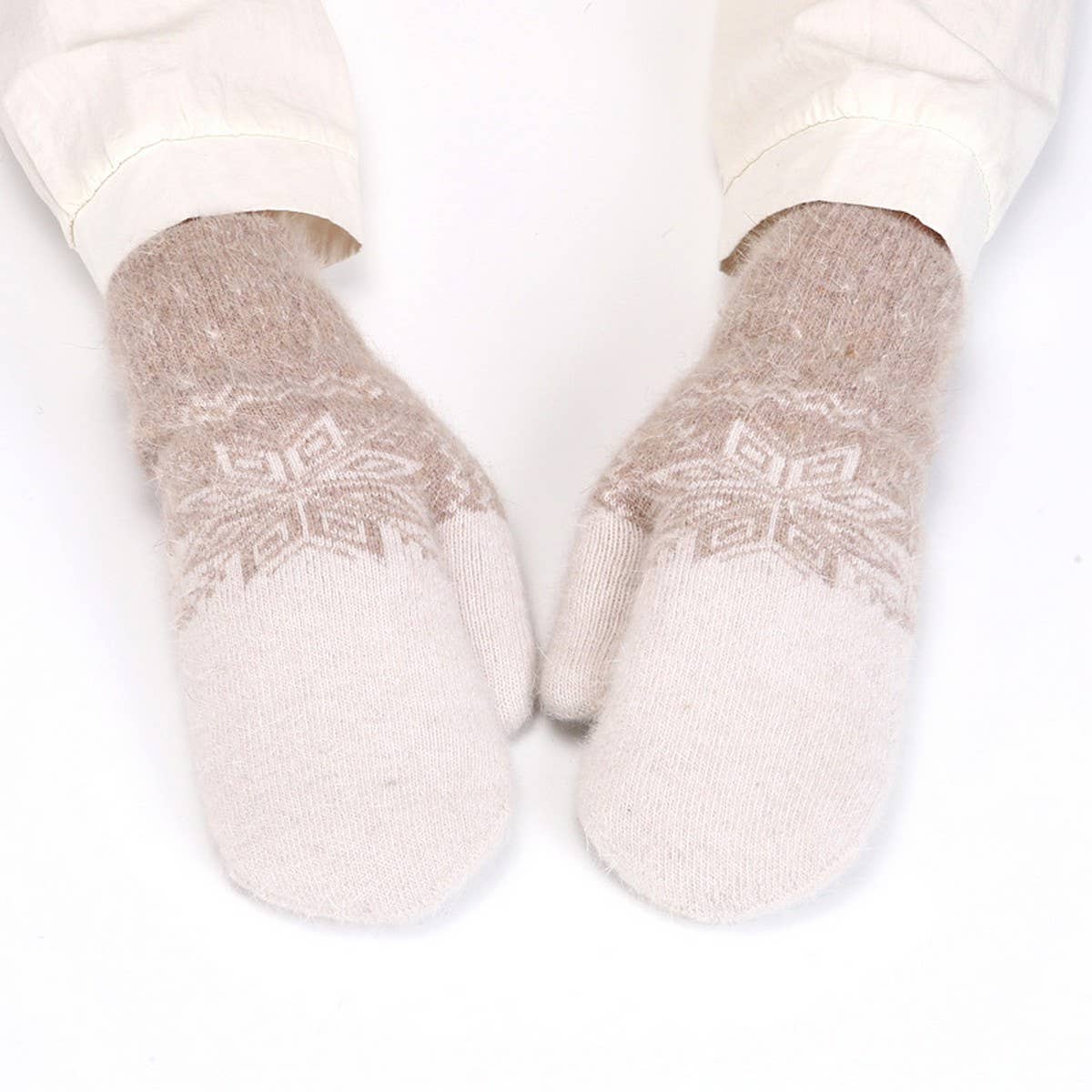 WINTER WARM KNITTED PLUSH JACQUARD GLOVES_CWAG0254