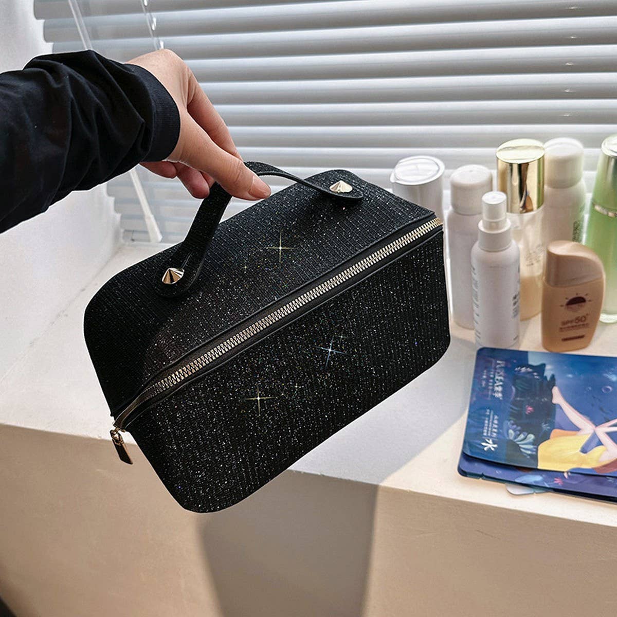 NEW FLAT LARGE CAPACITY SHINY COSMETIC BAG_CWAB4374