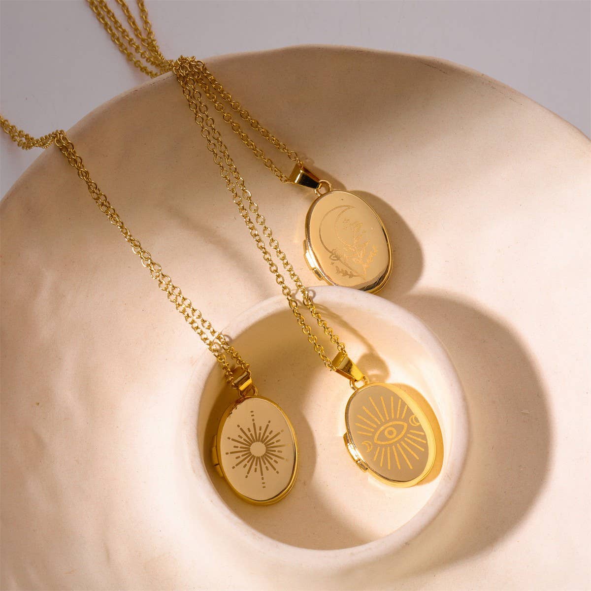 Devil's Eye Openable Photo Album Necklace