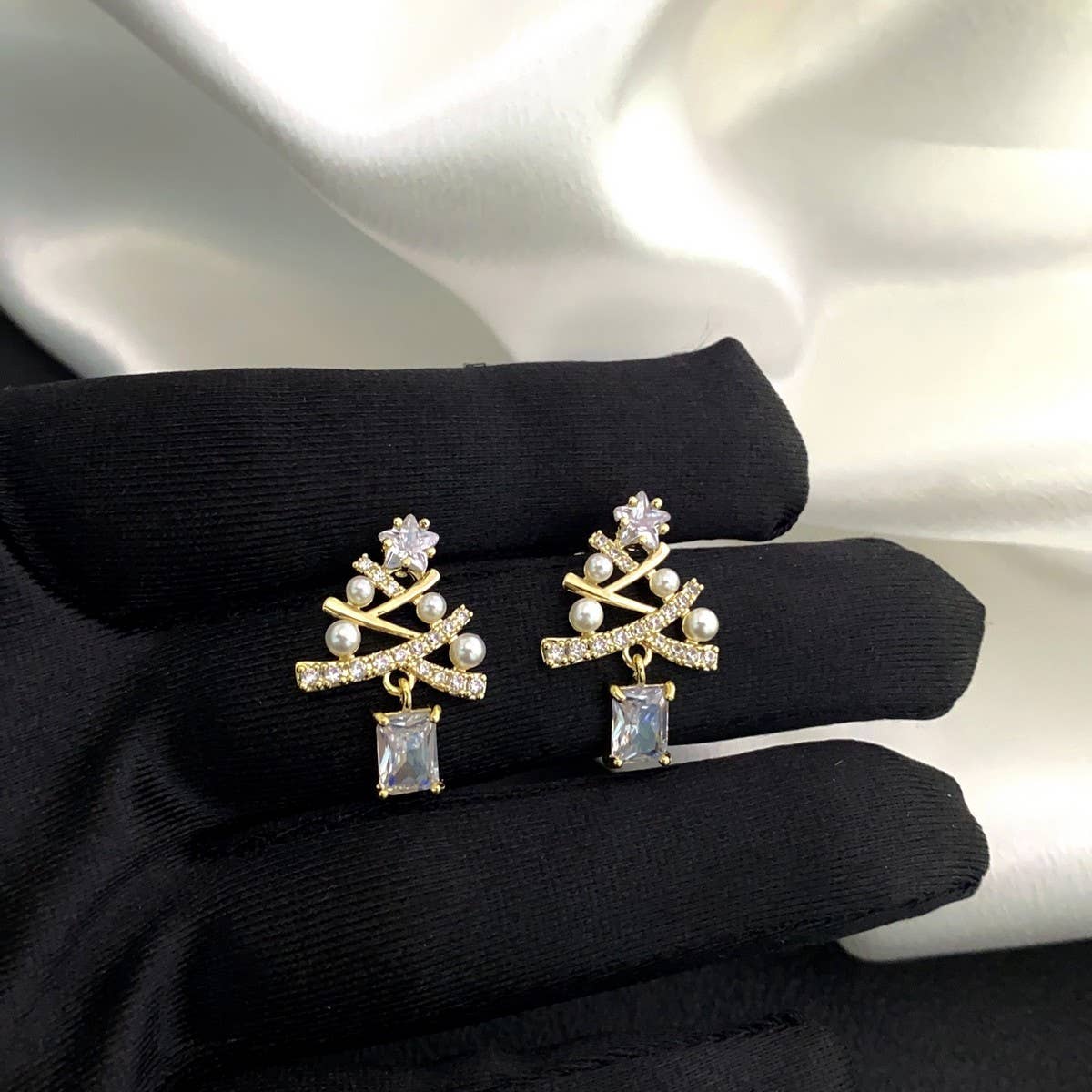 CHRISTMAS SIMPLE FASHION EARRINGS