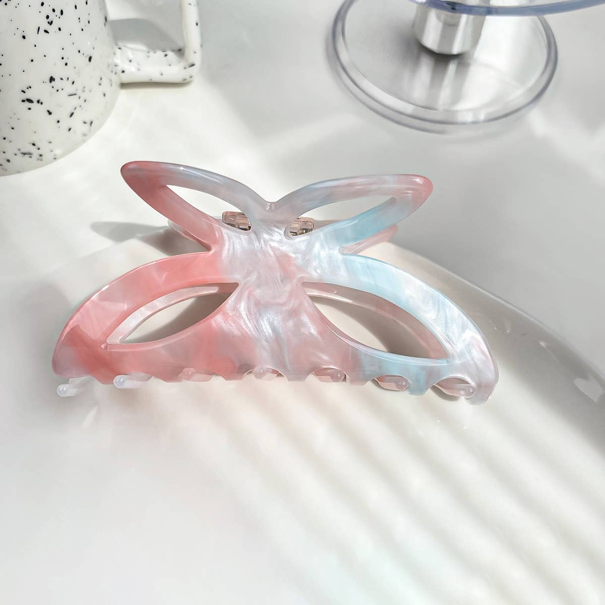 TEMPERAMENT BUTTERFLY SWEET HOLLOW HAIRPIN