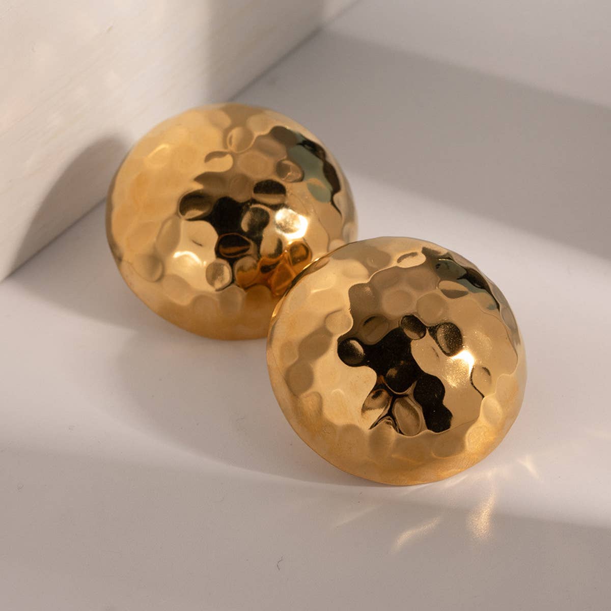 HIGH END DESIGN GOLD ROUND EARRINGS_CWAHA0894