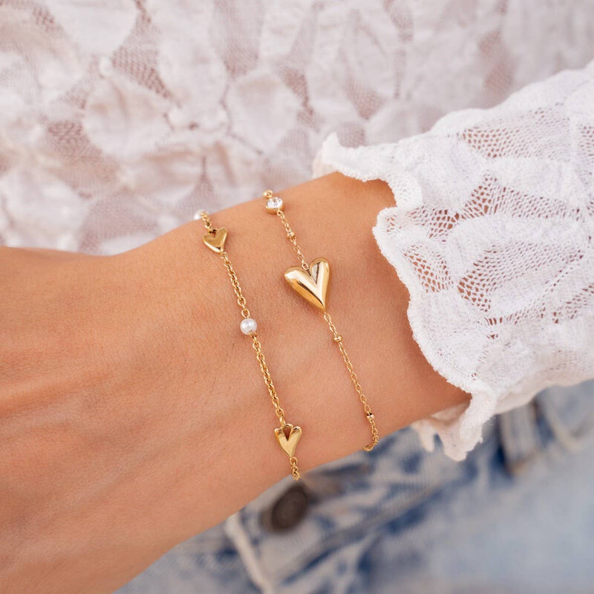 Heart-plated high-grade zircon bracelet