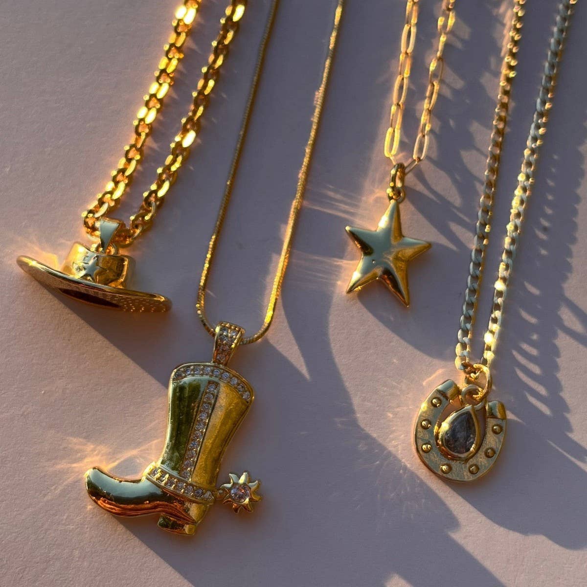 Artistic Retro Cowboy Boot Pendant Necklace_CWMM5714