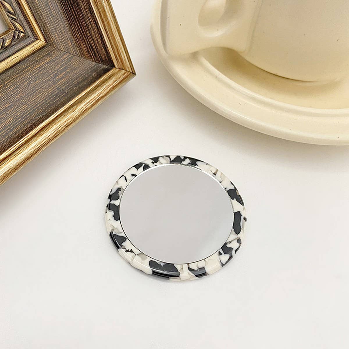 Simple Acetate Compact Mirror Travel Makeup Mirror