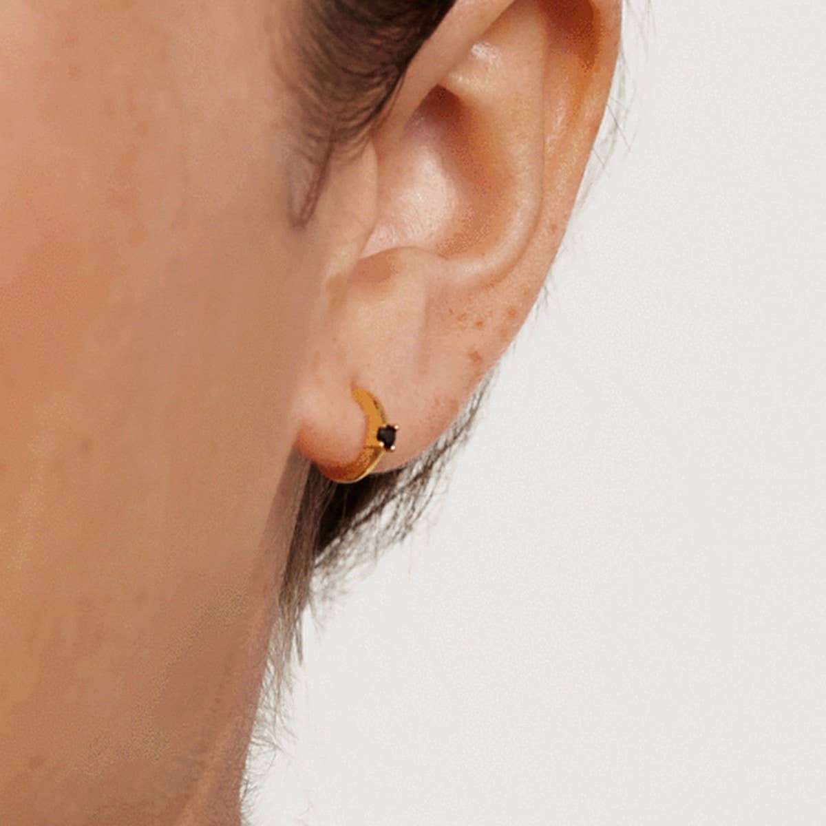 MULTICOLOR C-SHAPED SIMPLE EXQUISITE EARRINGS
