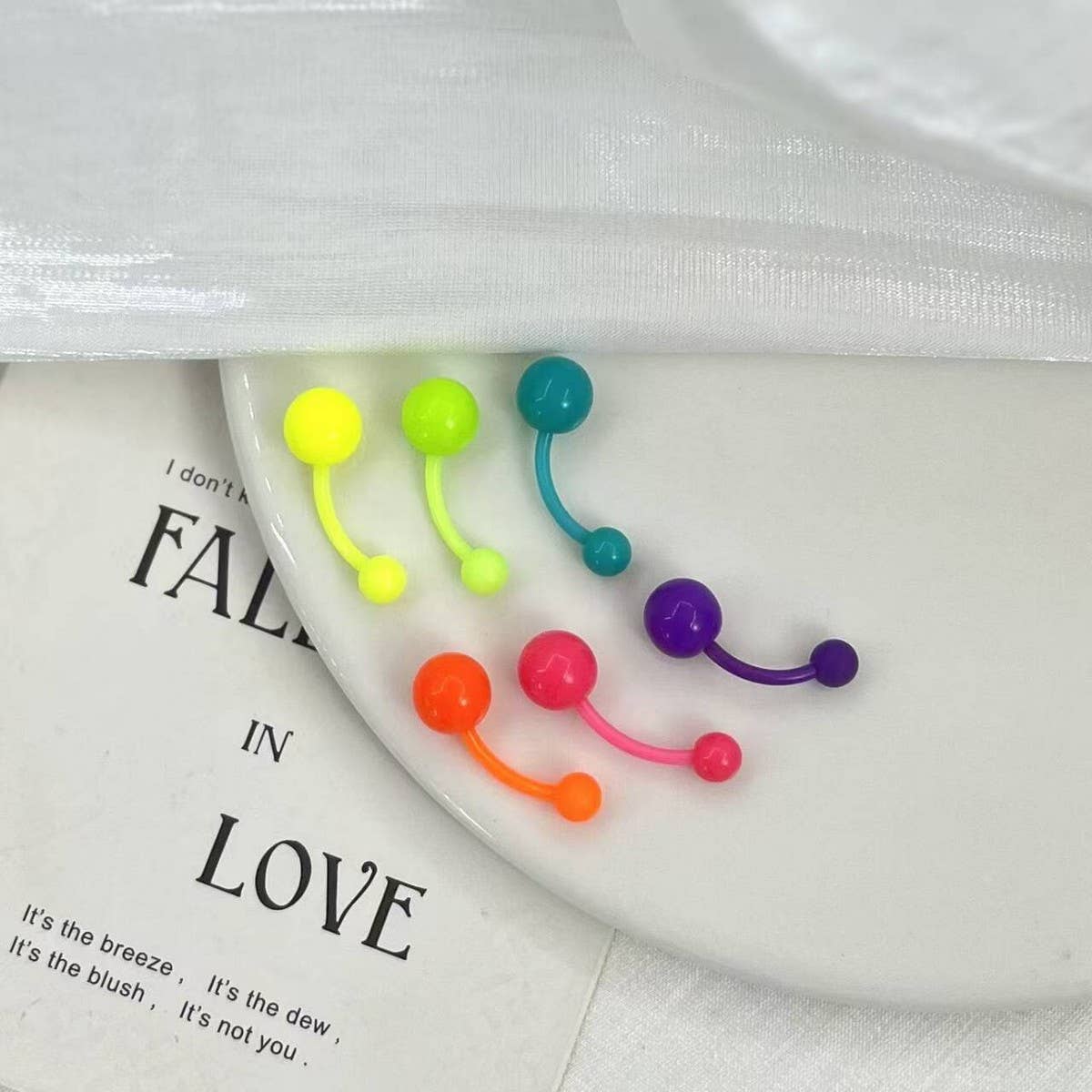 Glow in Dark Belly Ring ? UV Flexible Bar