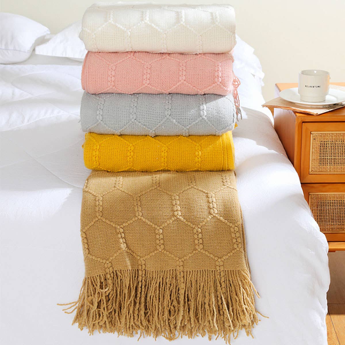 KNITTED SIMPLE THIN TASSEL SOFA BLANKET