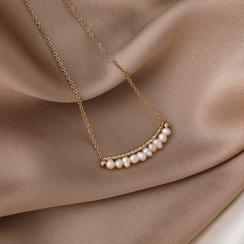 Baroque irregular retro freshwater pearl necklace