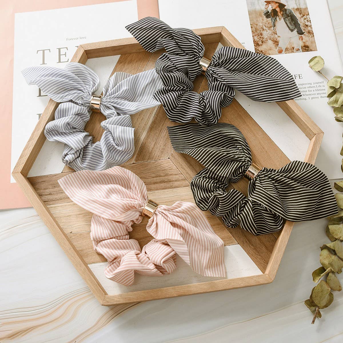 RABBIT EARS STRIPED LARGE INTESTINE HAIR TIE_CWAHA2437