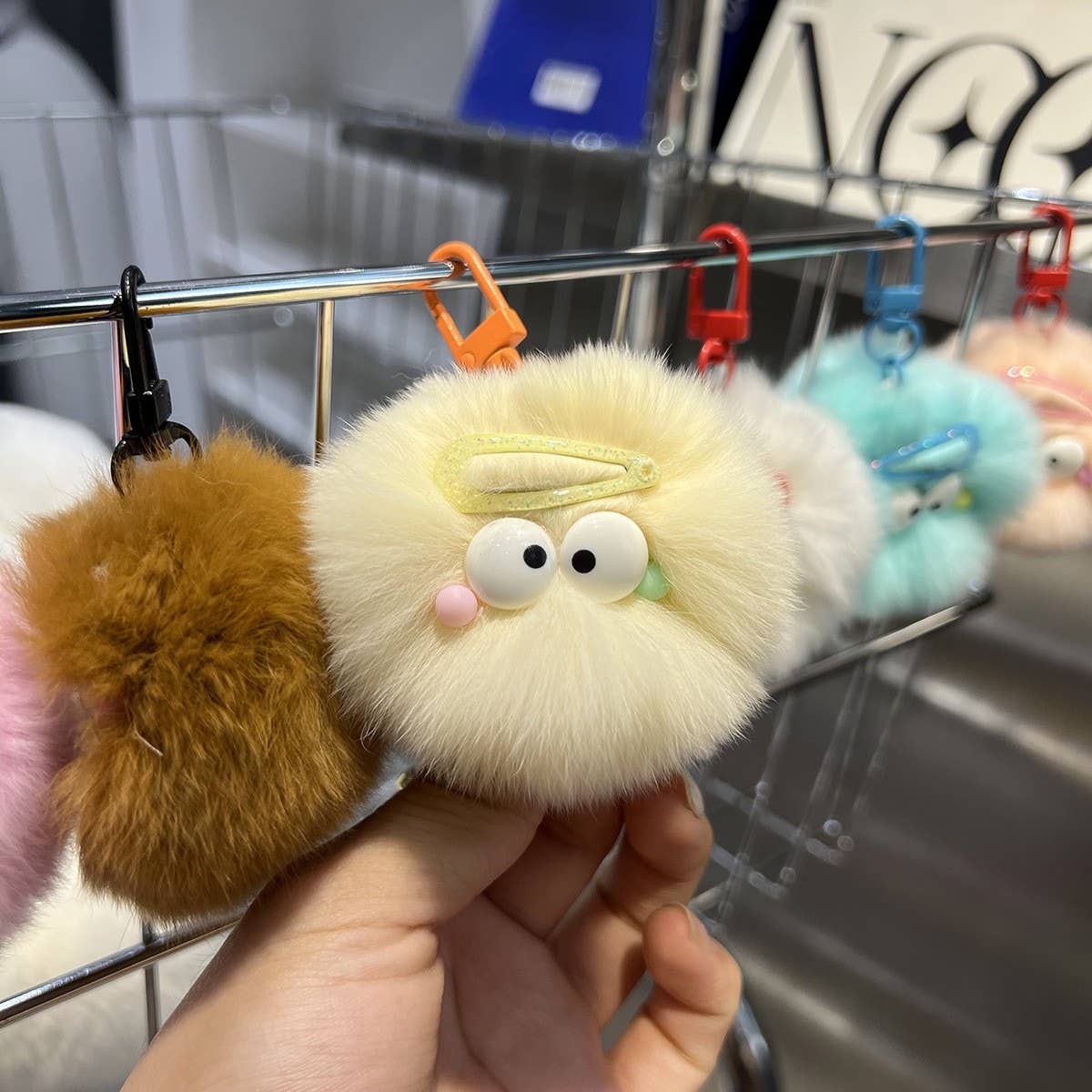 CUTE HAIRPIN SMALL FUR BALL KEYCHAIN PENDANT