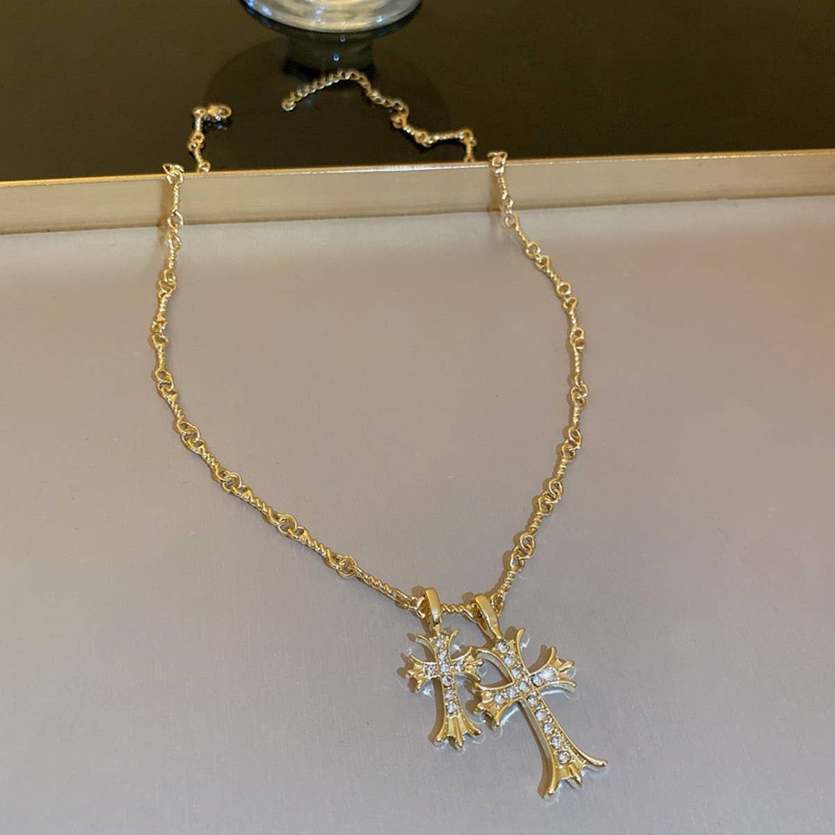 TEMPERAMENT CROSS NECKLACE