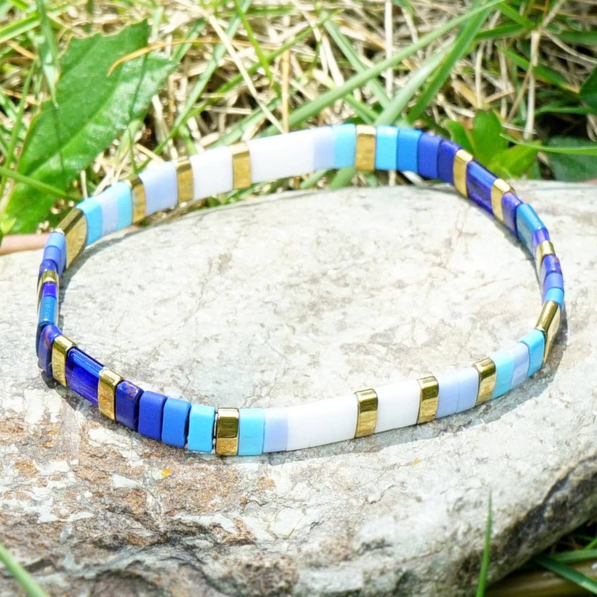 BOHEMIAN TILA BEADS HAND-WOVEN BRACELET_CWMM3882