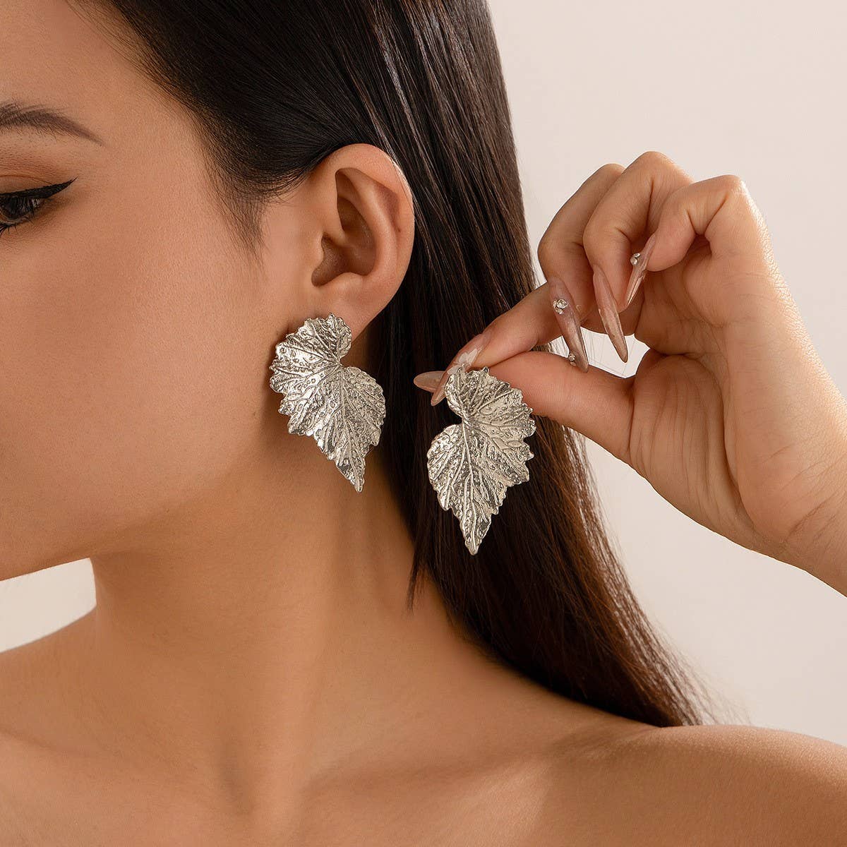 FASHIONABLE PUNK METAL STYLE GOLD EARRINGS