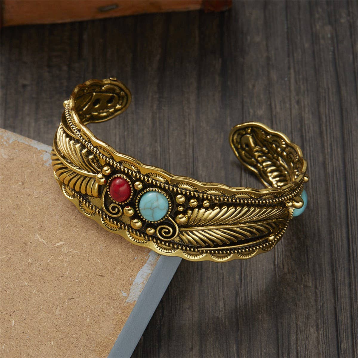 NEW RETRO OVAL TURQUOISE BRACELET FOR WOMEN