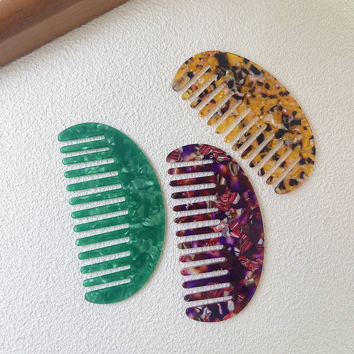 EXQUISITE PORTABLE WIDE-TOOTH COMB_CWMM1079