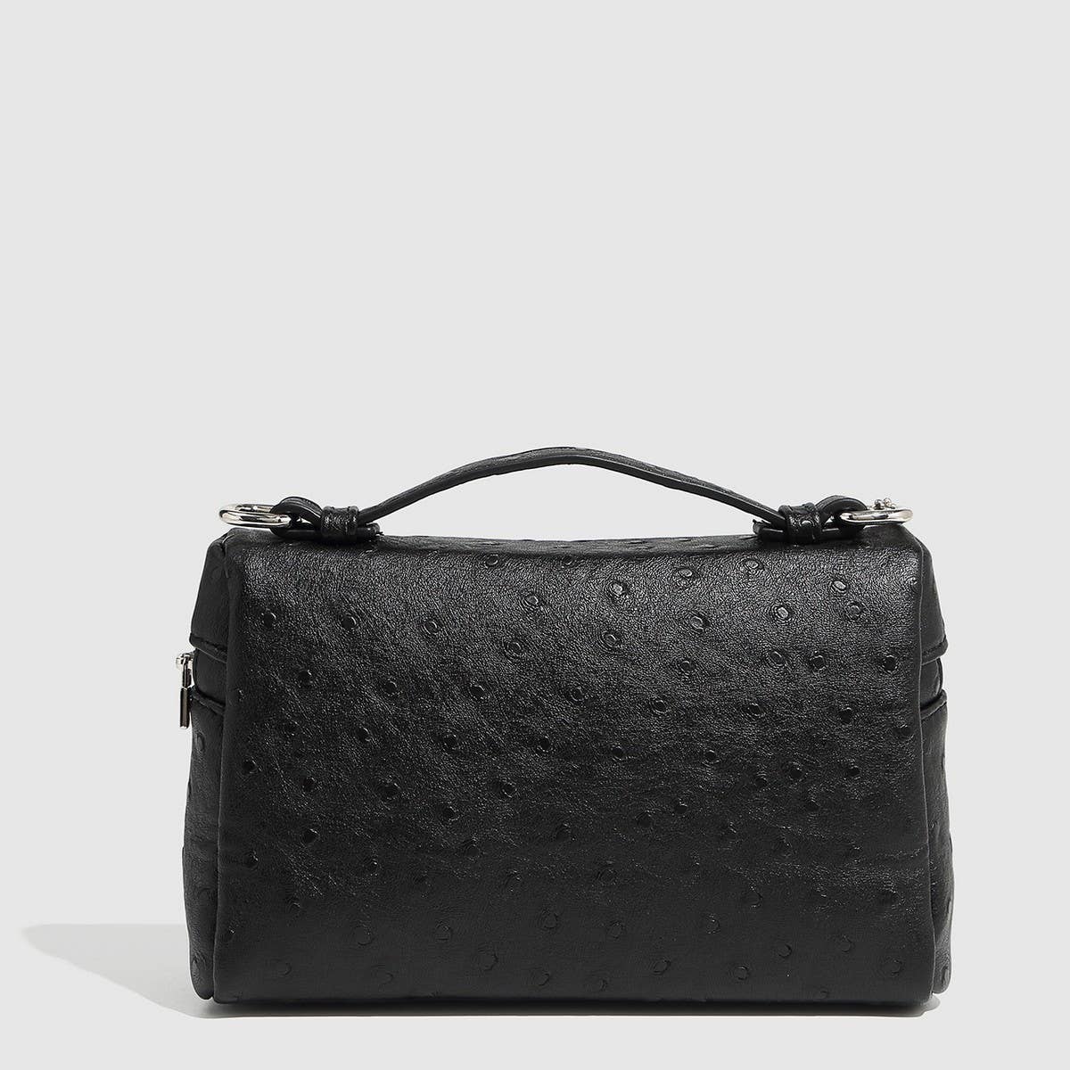Racing Style Ostrich Grain Shoulder Bag_CWAB5724