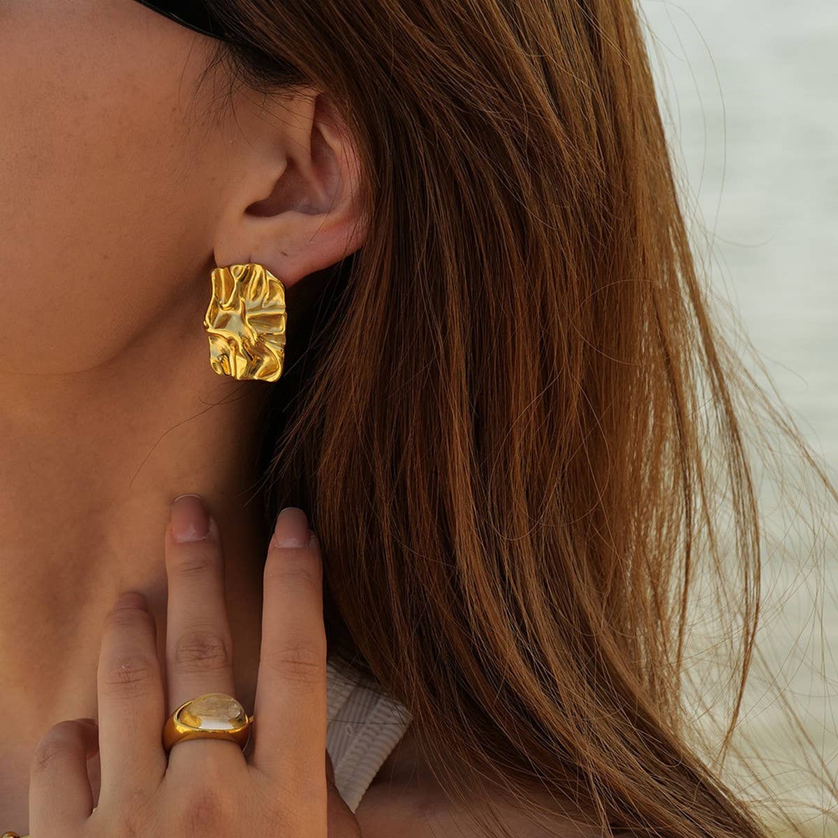 GEOMETRIC STAINLESS STEEL WRINKLE STUD EARRINGS