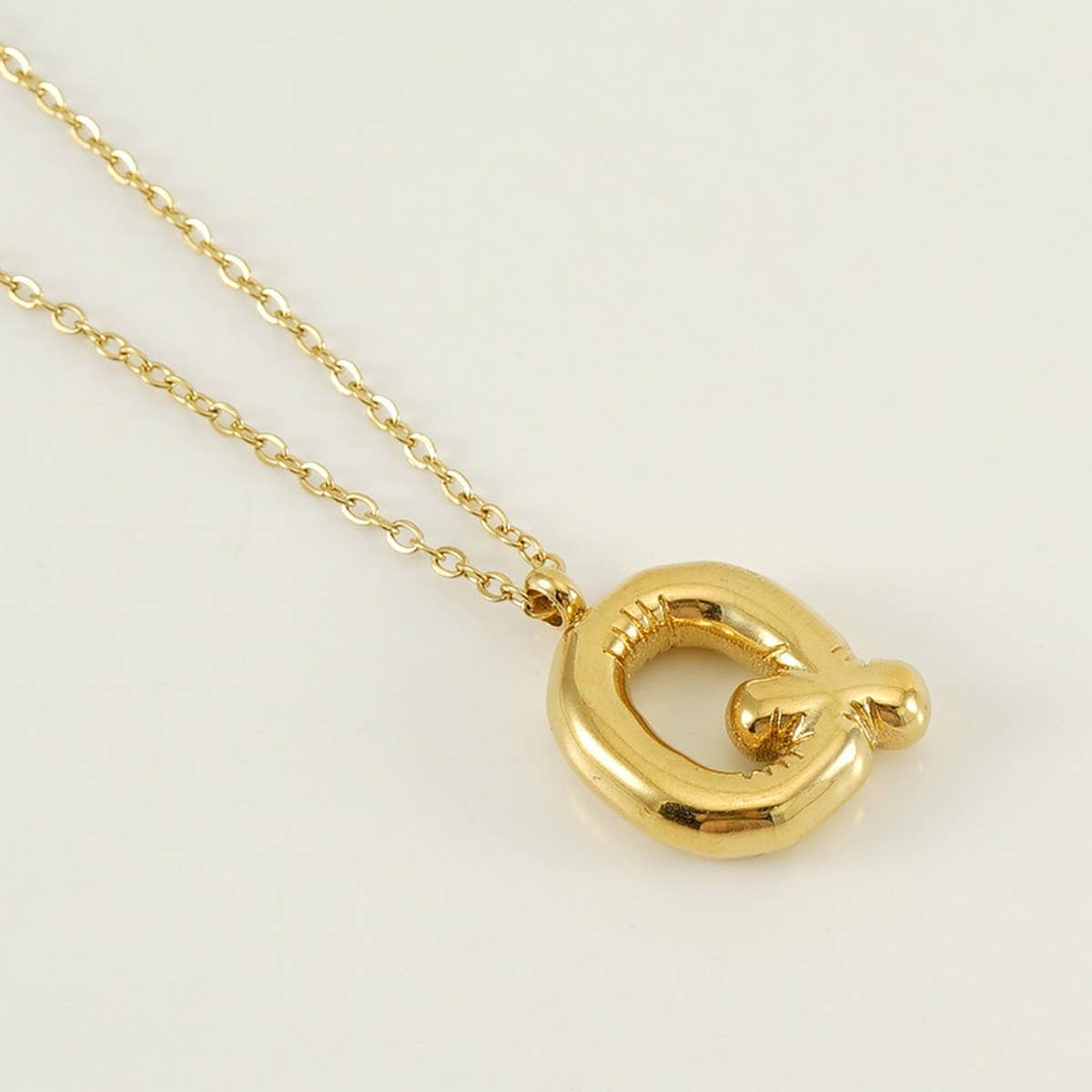 18K GOLD 26 LETTER PENDANT NECKLACE_CWAJE0676